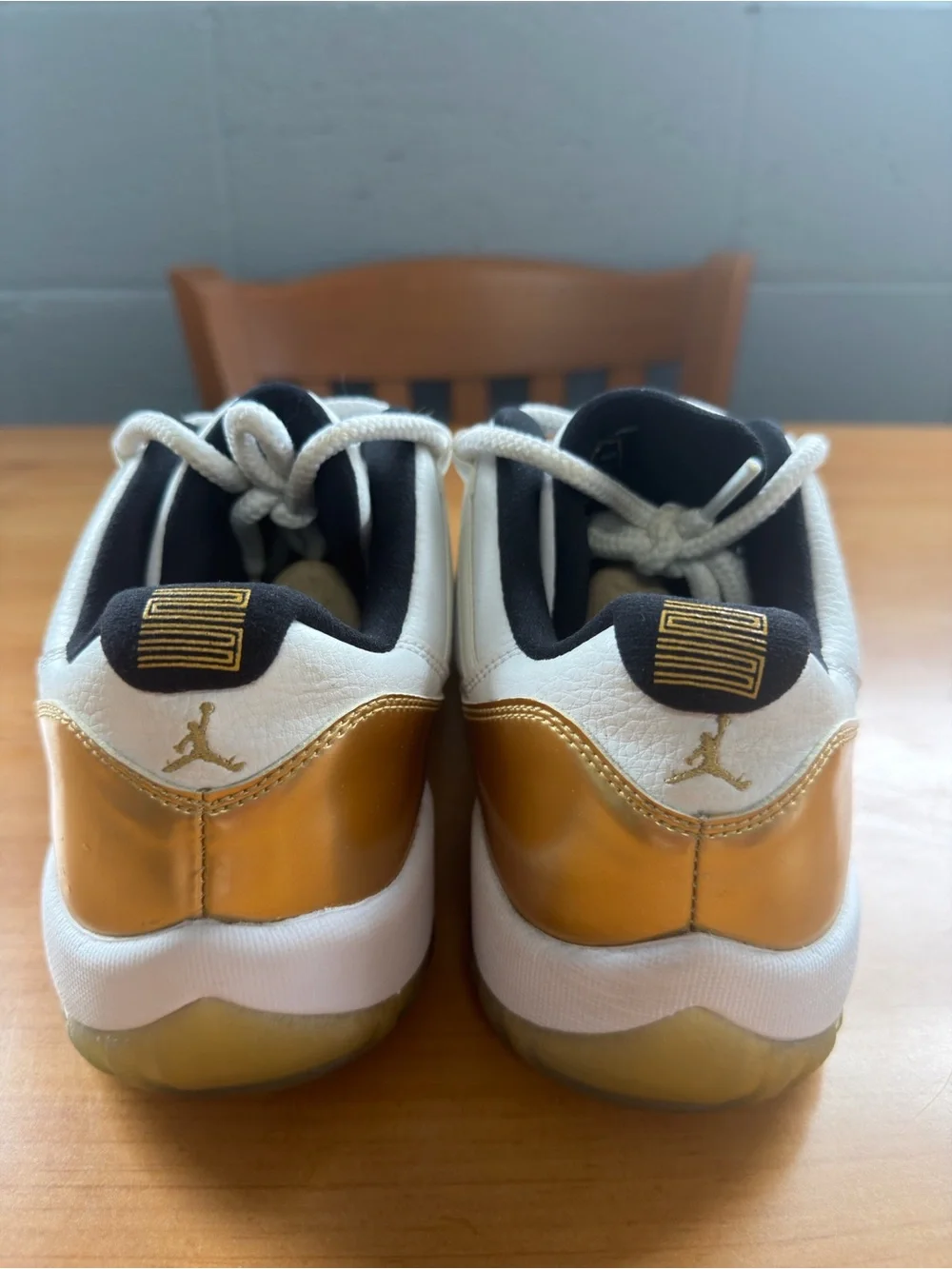 Jordan Air Jordan 11 Retro Low Closing Ceremony White/Gold/Black 2016